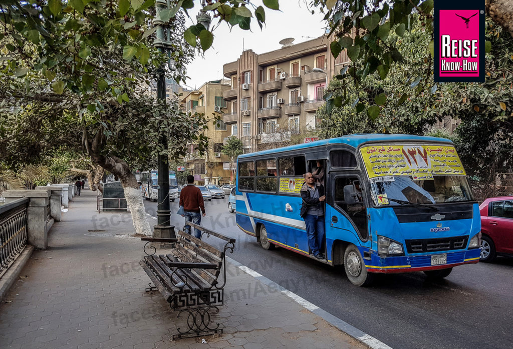 Öffentlicher Bus in Kairo